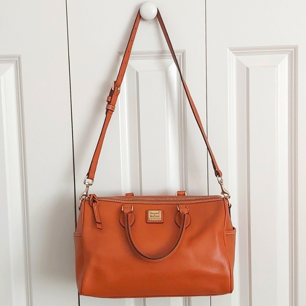 Dooney & bourke speedy